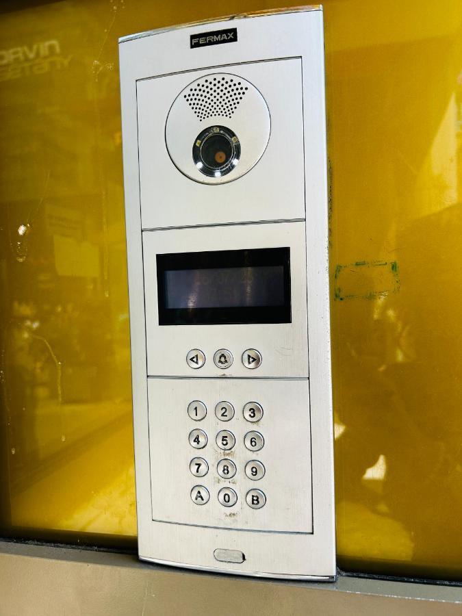 Corvin Boutique Apartment Parking In The Plaza Budapest Ngoại thất bức ảnh
