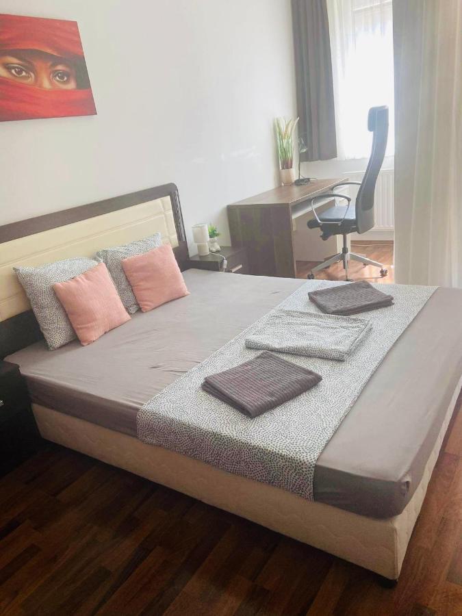 Corvin Boutique Apartment Parking In The Plaza Budapest Ngoại thất bức ảnh