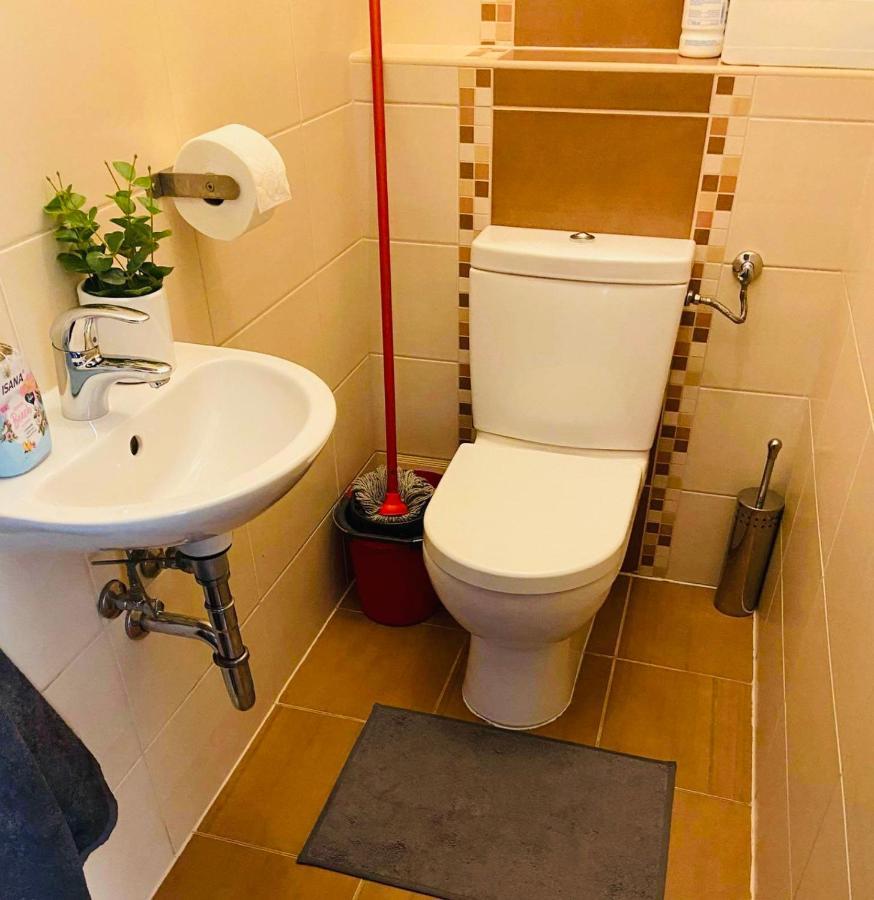 Corvin Boutique Apartment Parking In The Plaza Budapest Ngoại thất bức ảnh