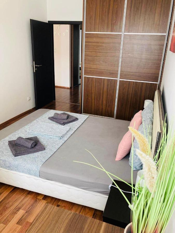 Corvin Boutique Apartment Parking In The Plaza Budapest Ngoại thất bức ảnh